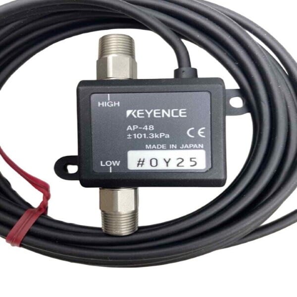Keyence AP-48 Digital Pressure Sensor with 2-Color Display, Sensor Head