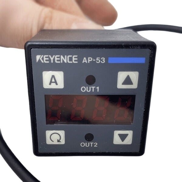 Keyence AP-53 Compact Pressure Sensor, Main Unit, Positive-Pres Type, 1 Mpa, NPN