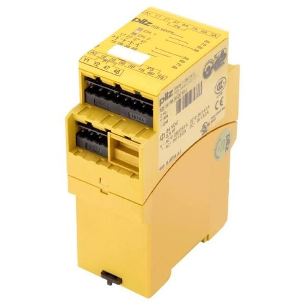 Pilz 777584 Safety relays / protection relays